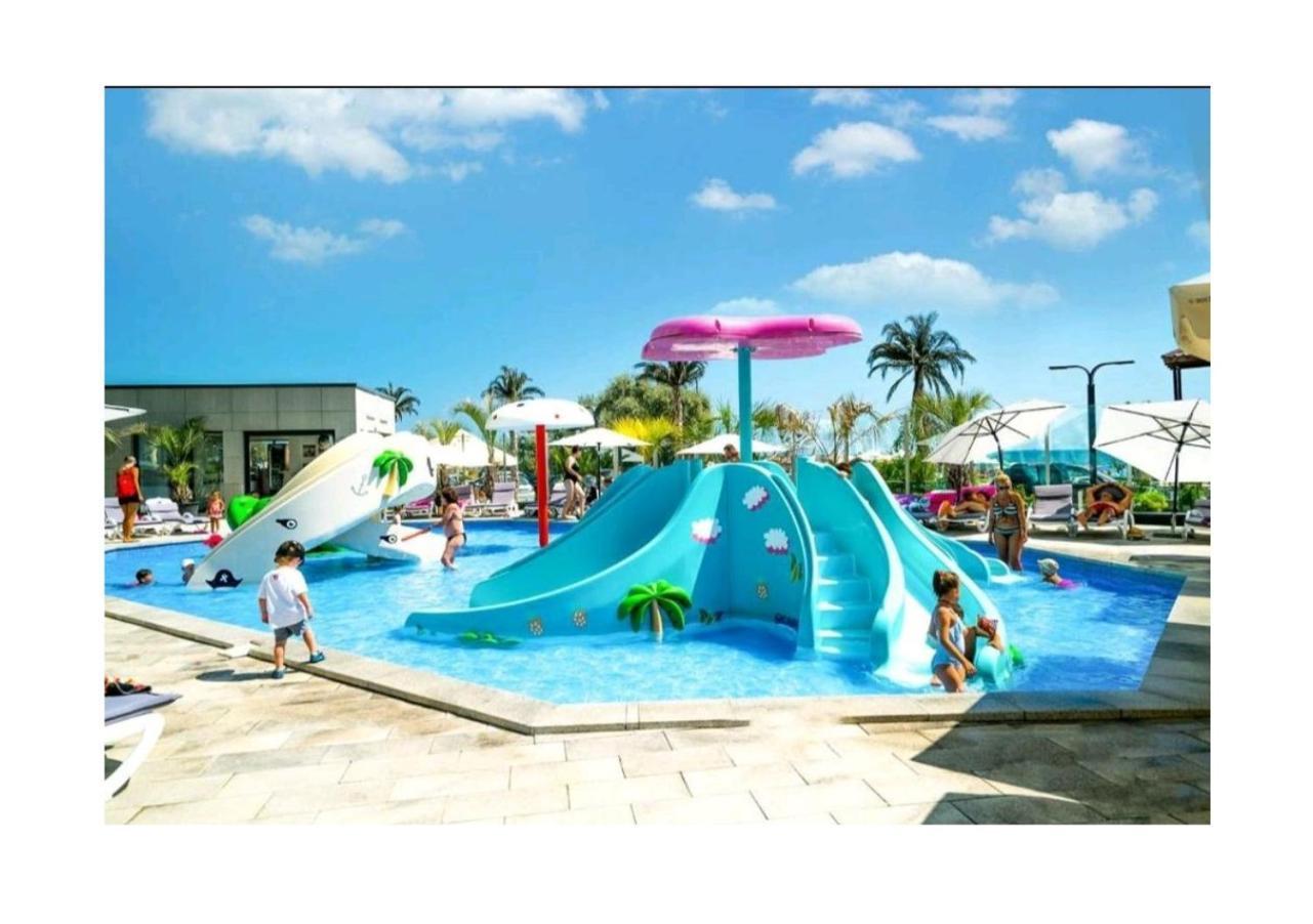 Purple Onyx - Pool & Spa Beach Resort Нэводари Экстерьер фото