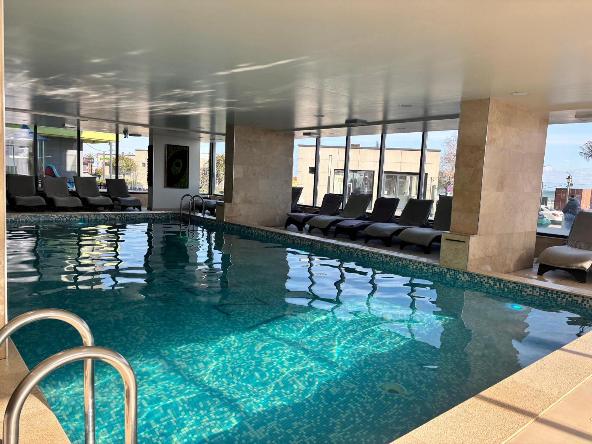 Purple Onyx - Pool & Spa Beach Resort Нэводари Экстерьер фото